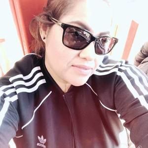 Meet your Posher, Lorenia